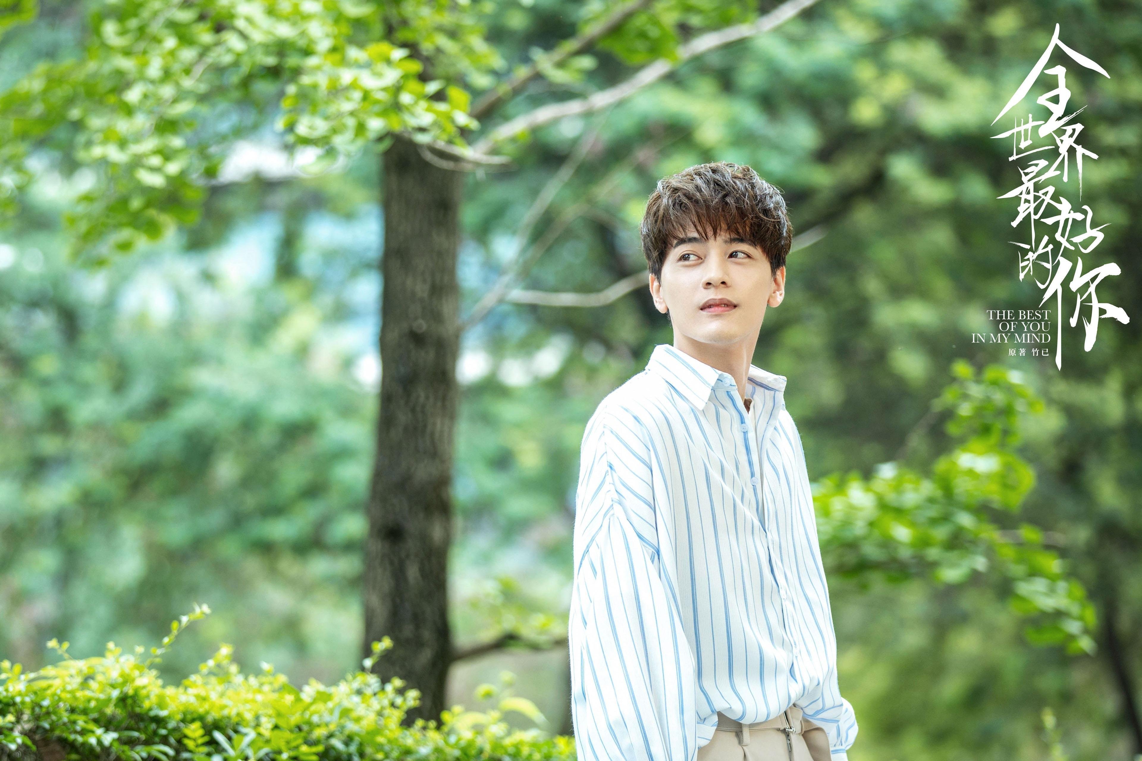 开云平台-足球夺目瞬间:全球体坛大咖闪耀,全球足球巨星排名